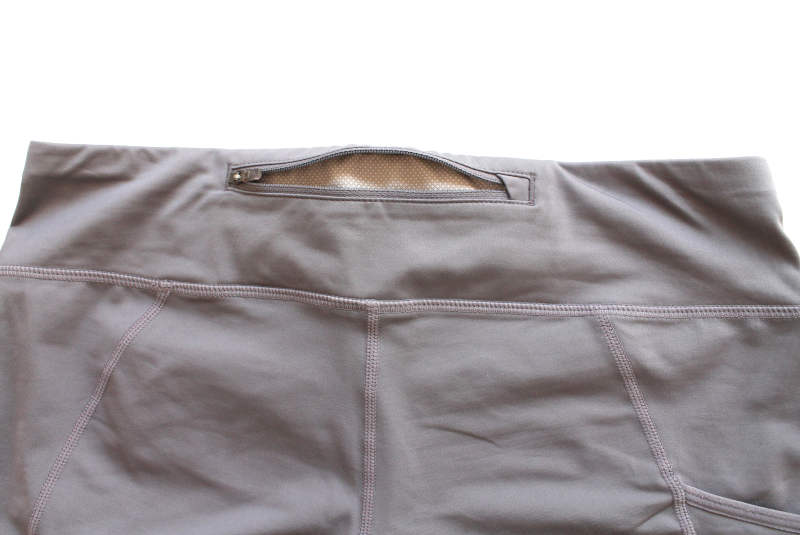 Bolsillo leggings trasero con cremallera