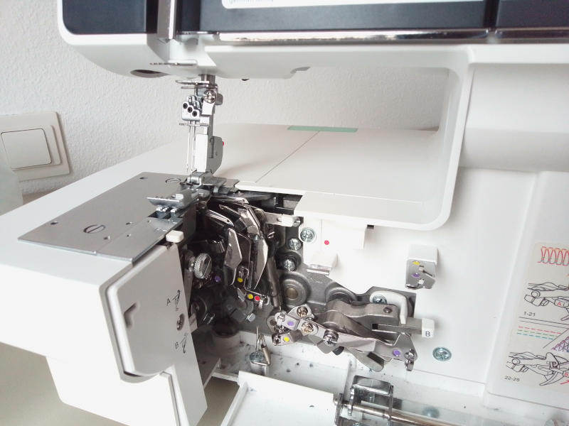 máquina overlock o remalladora